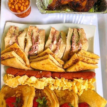 Taverna Lounge & Boutique Hotel Port Harcourt Bagian luar foto