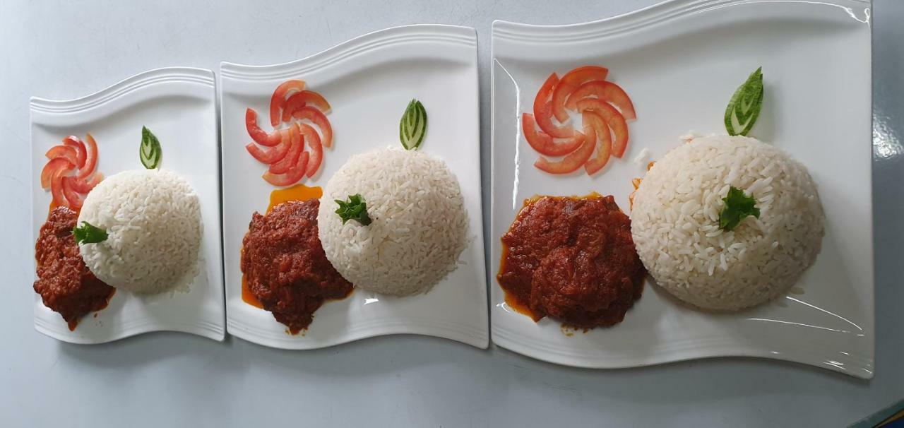 Taverna Lounge & Boutique Hotel Port Harcourt Bagian luar foto